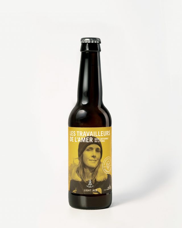 https://lestravailleursdelamer.com/wp-content/uploads/2023/04/LIGHT-ALE-33CL-640x800.jpg